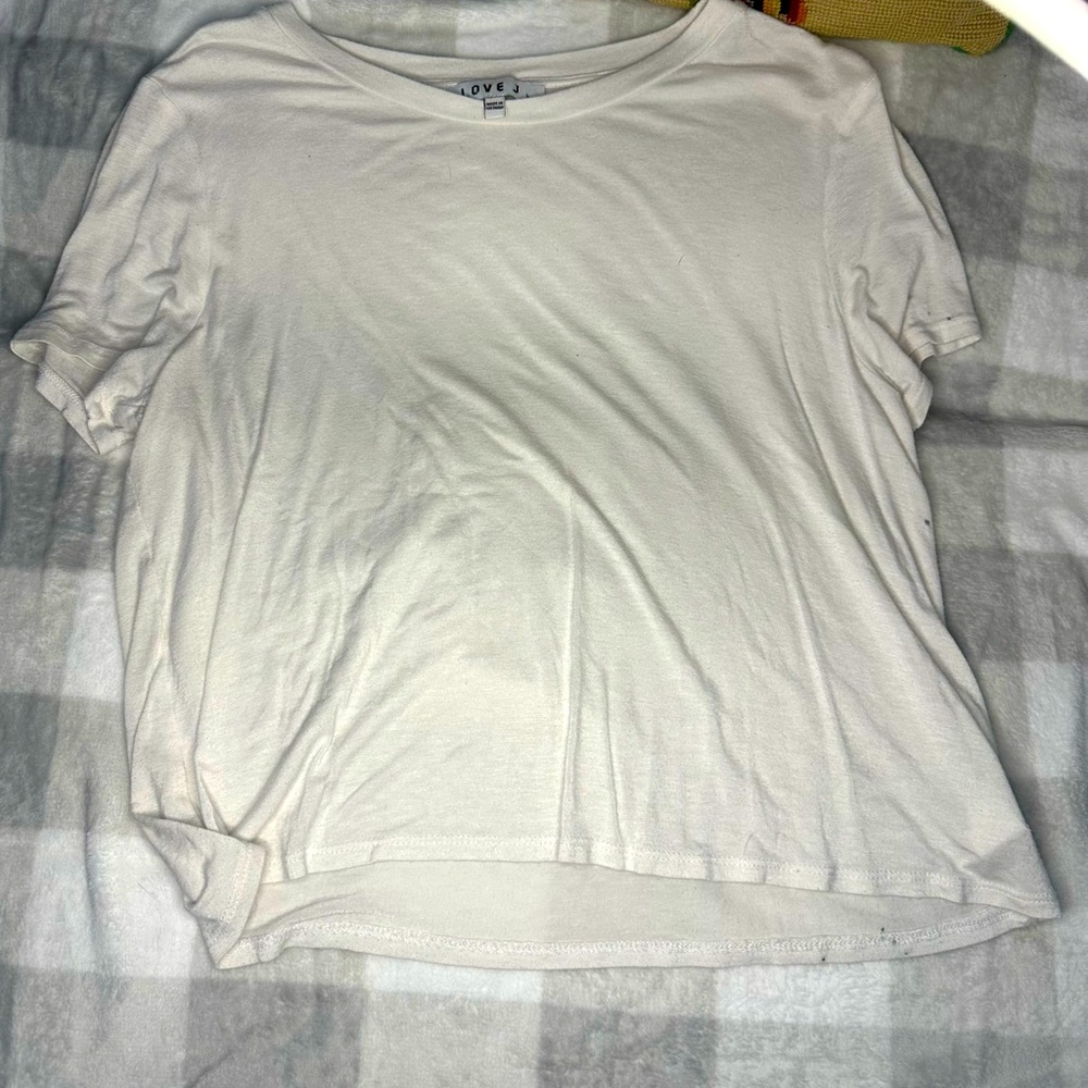 🤍Cute white tee🤍